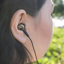 Load image into Gallery viewer, GRAPHICS &amp; MORE Labyrinth The Goblin City Novelty in-Ear Earbud Headphones
