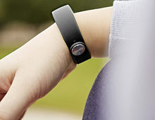 Load image into Gallery viewer, Sony SWR10 SmartBand Android 4.4 KitKat or Later NFC Waterproof IP58
