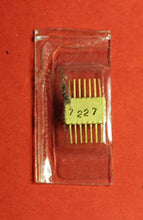 Load image into Gallery viewer, IC/Microchip 175UV2B USSR 1 pcs
