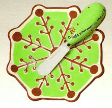 Load image into Gallery viewer, &quot;Delight Yourself in the Lord&quot; - Snowflake Dish and Spreader Knife Set
